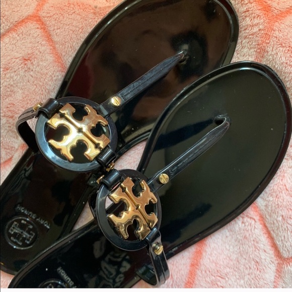 Tory burch mini millers size 9 - Picture 2 of 5